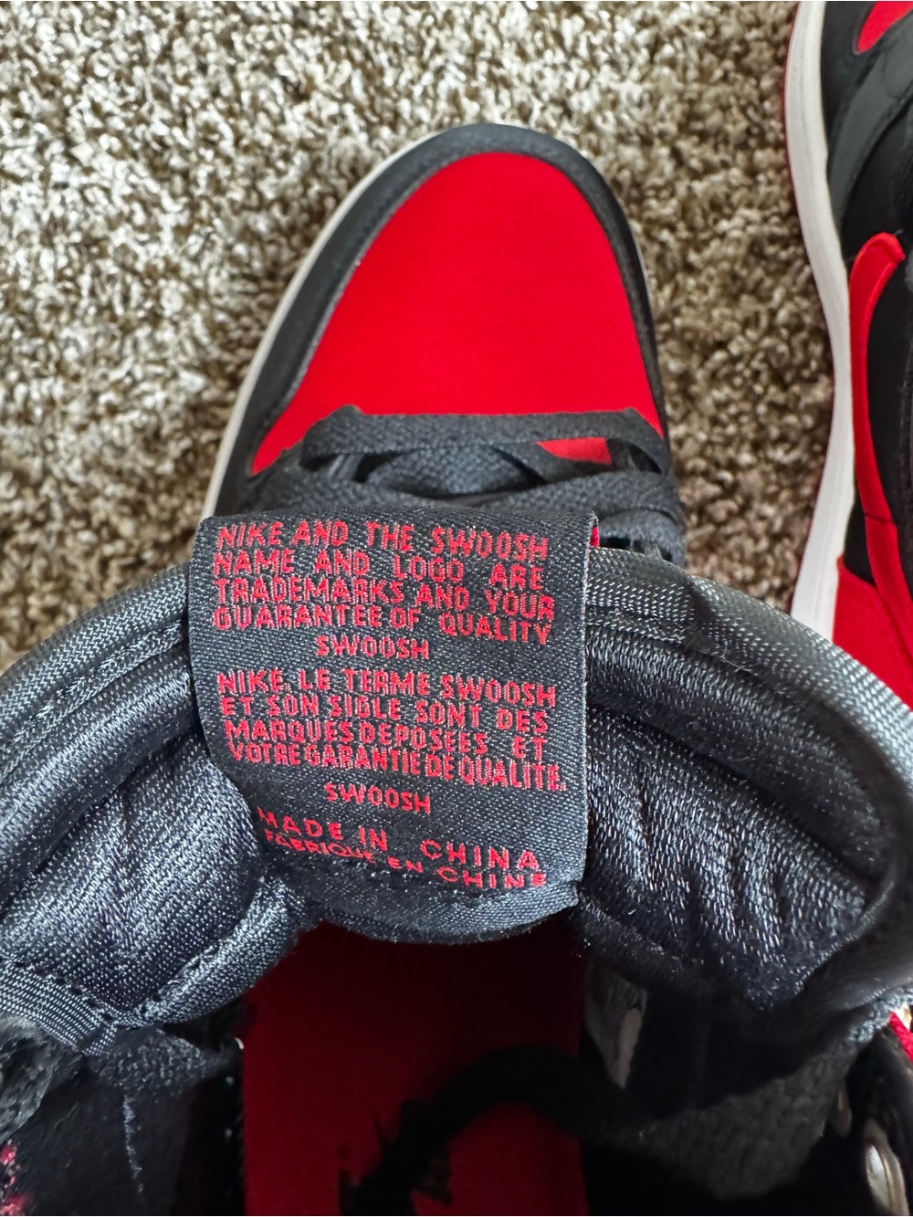 Nike Air Jordan 1 High OG - Black & Red - Picture 8 of 9